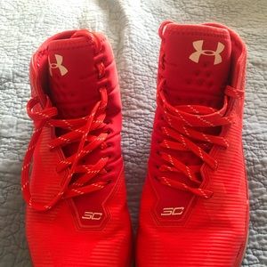 SC Under Armour Basketball Shoes 7y
